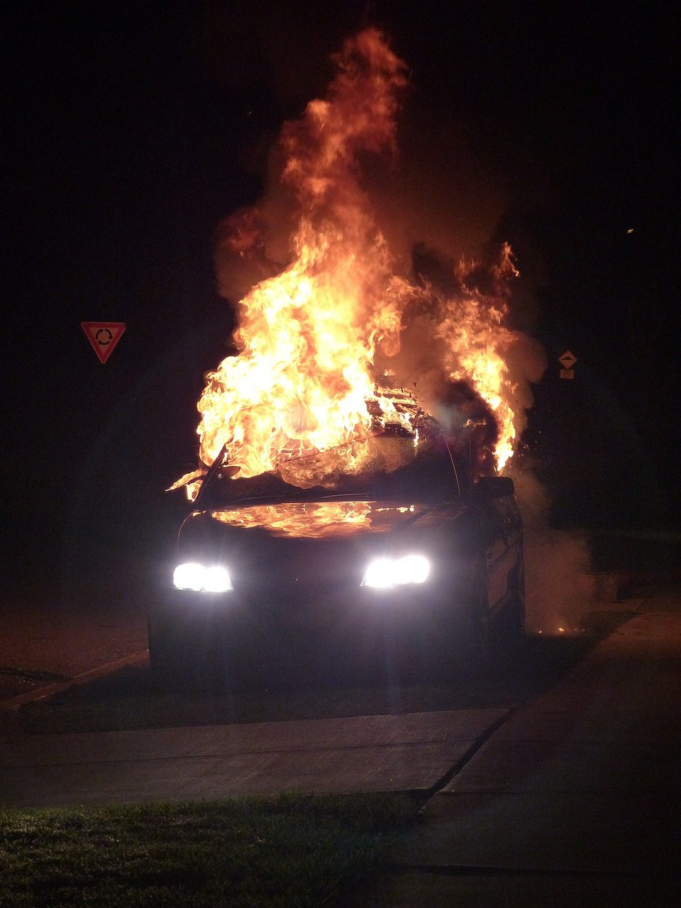 car bomb, fire bomb, car accident