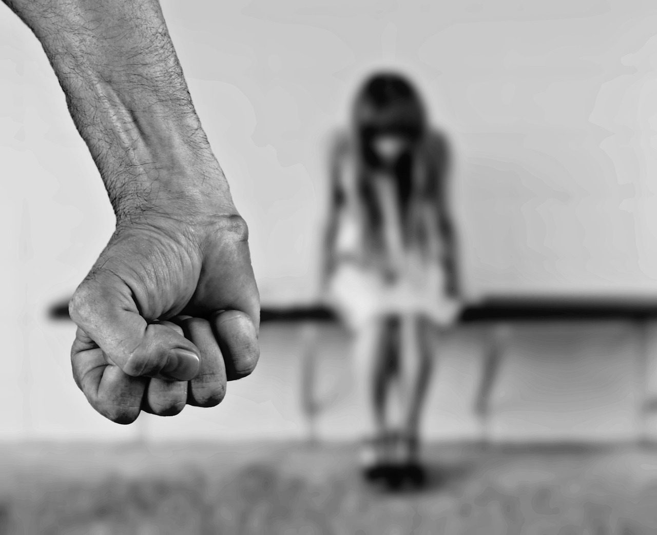 Domestic Battery – California Penal Code 243(e)(1) | The Law Offices of Arash Hashemi