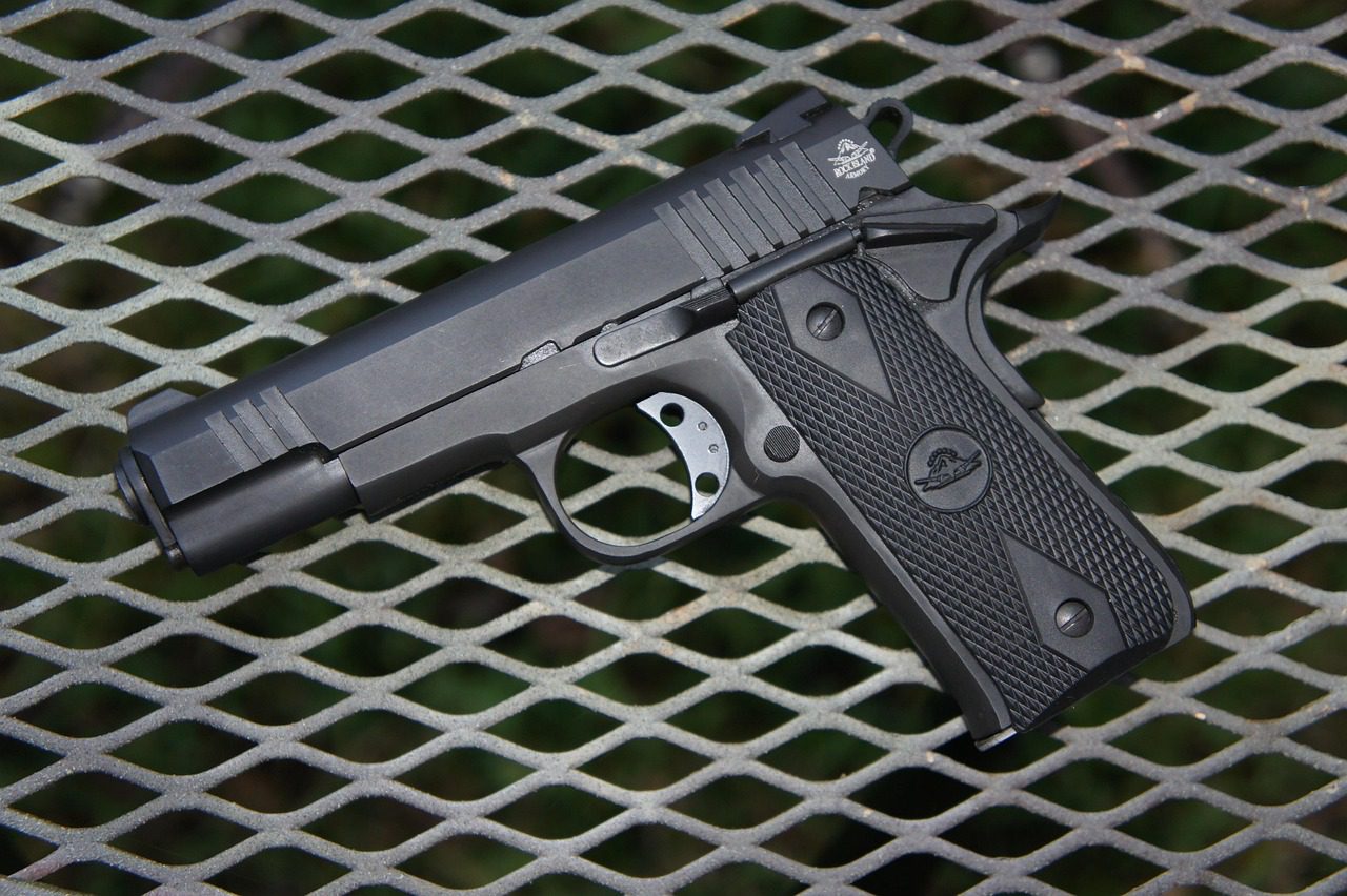 Los Angeles criminal attorney offering legal defense for felon in possession of a firearm charges under 29800(a) PC.