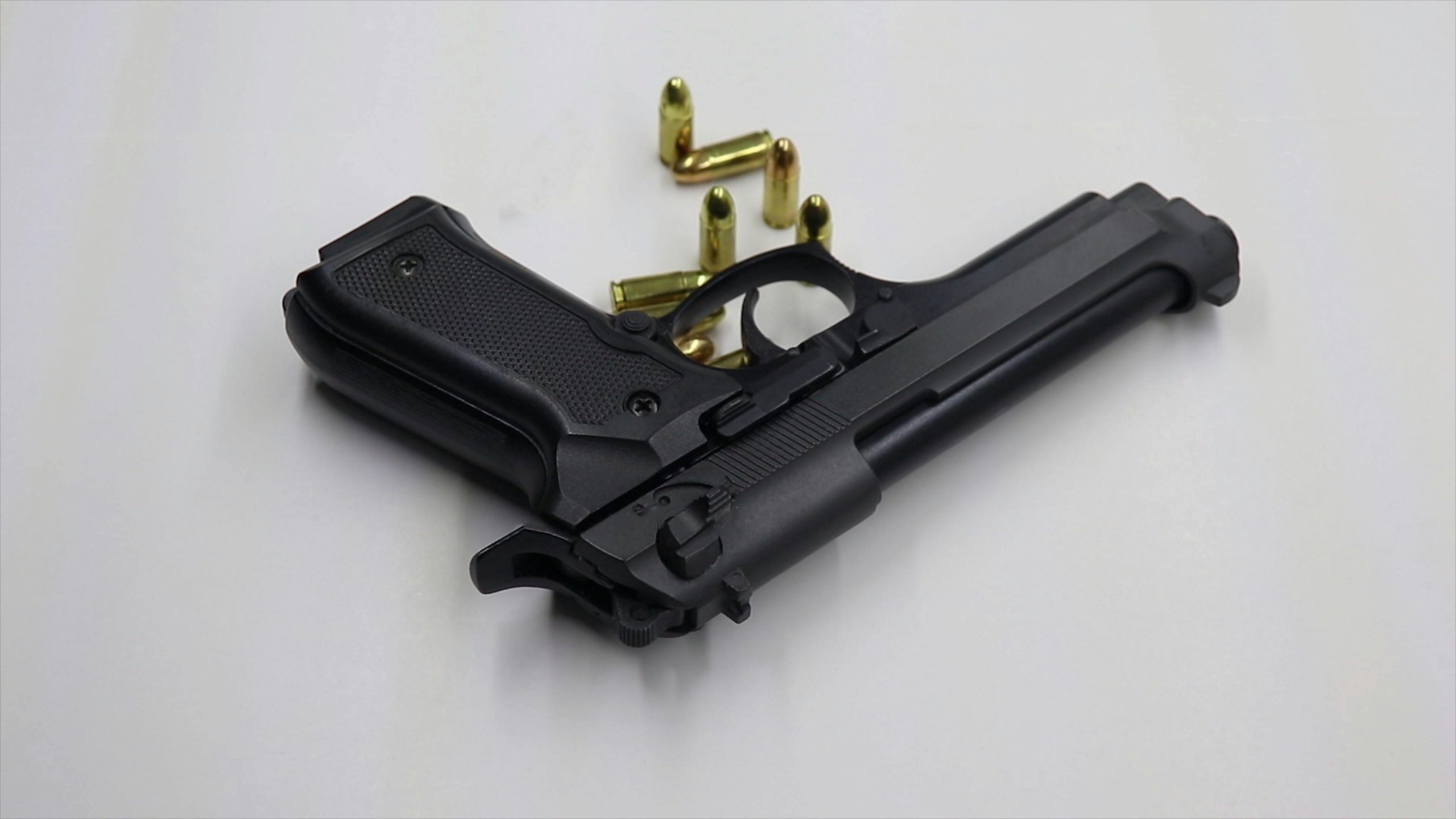 California Penal Code 16590 PC prohibits dangerous weapons in California