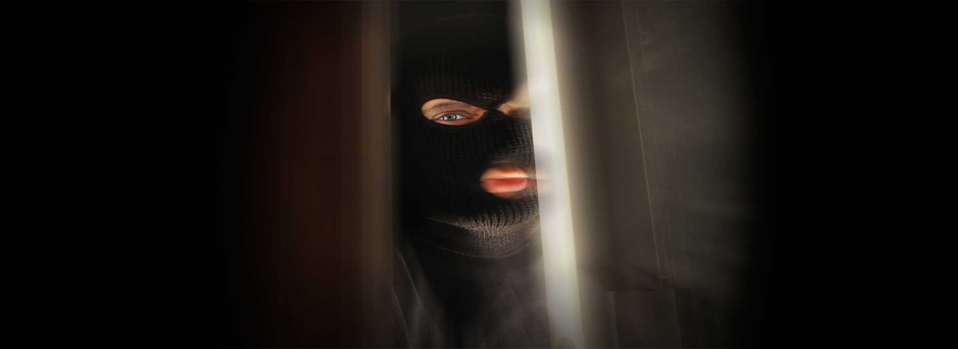 Los Angeles criminal defense lawyer representing clients charged with first-degree robbery under Penal Code 212.5 PC